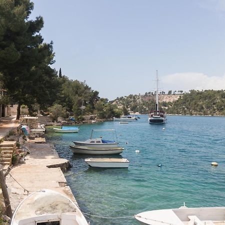 Apartments By The Sea Bobovisca Na Moru, Brac - 5682 Ložišće エクステリア 写真