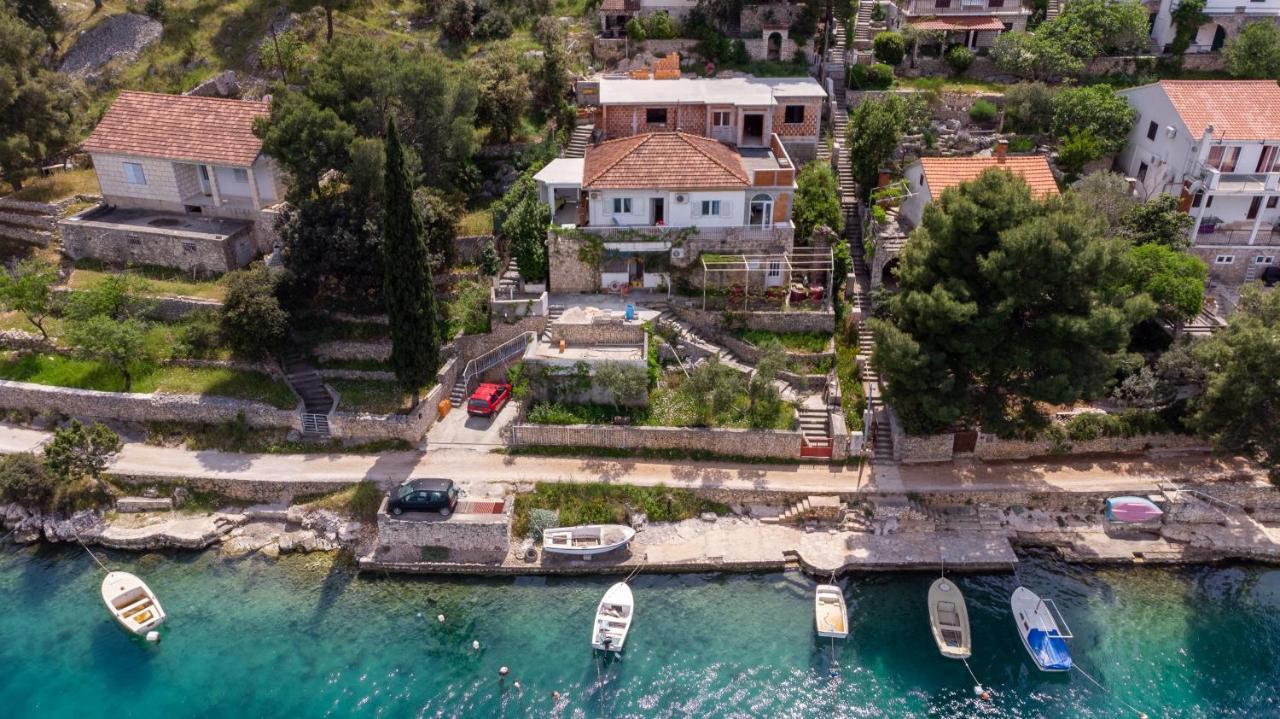 Apartments By The Sea Bobovisca Na Moru, Brac - 5682 Ložišće エクステリア 写真