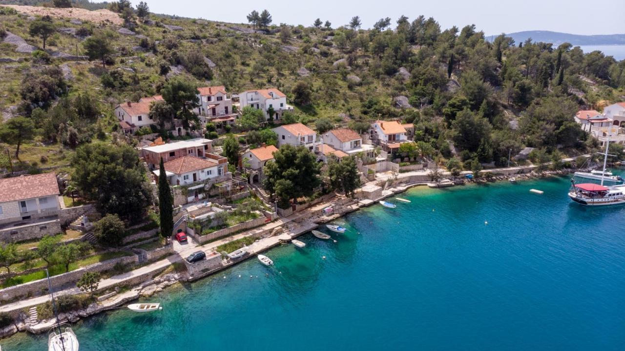 Apartments By The Sea Bobovisca Na Moru, Brac - 5682 Ložišće エクステリア 写真