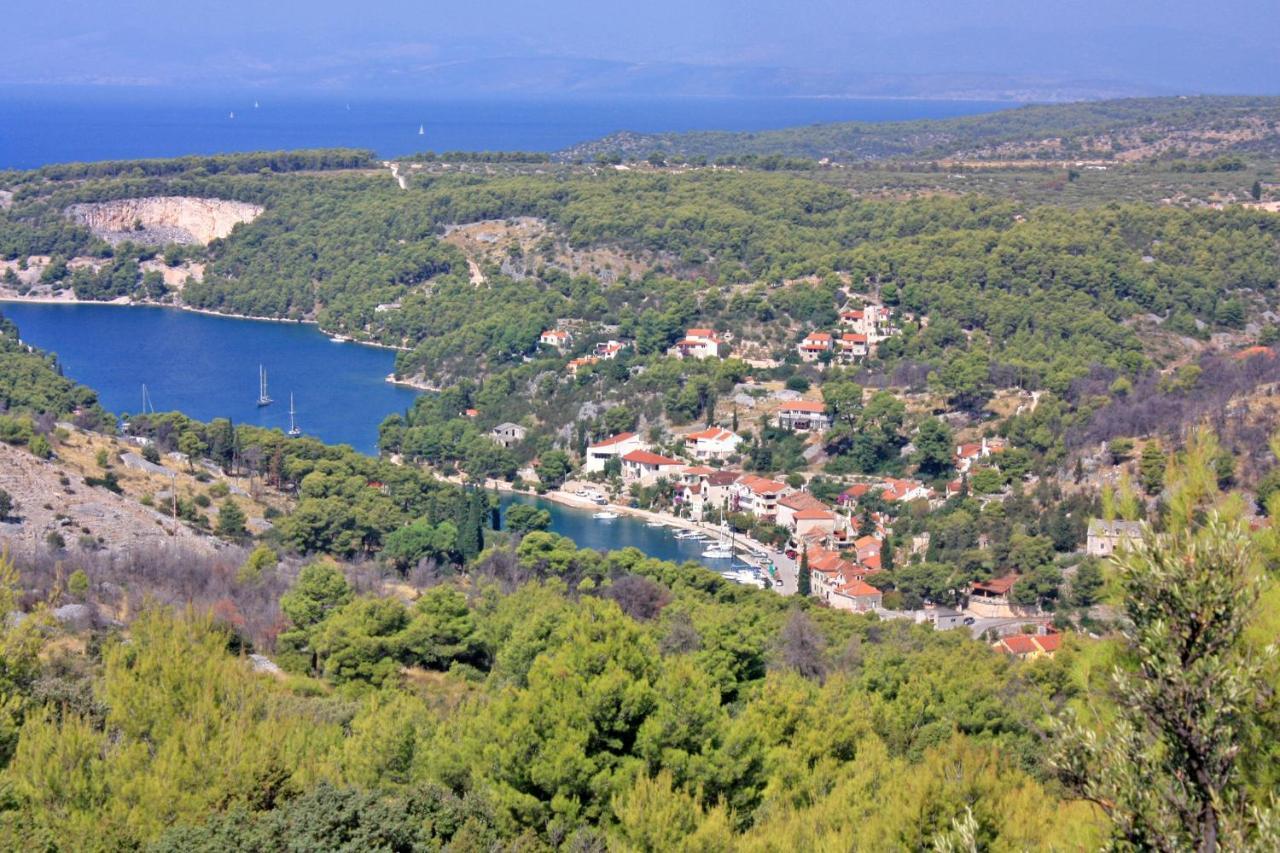 Apartments By The Sea Bobovisca Na Moru, Brac - 5682 Ložišće エクステリア 写真